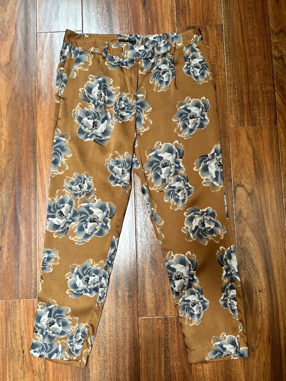 Sisley Multicolor Silk Floral Tailored Pants- Size Medium